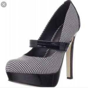 Last call: Vexx Mary Jane Pump